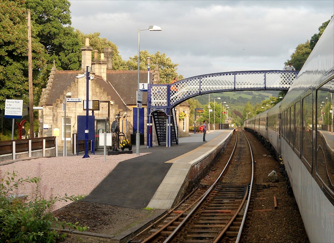 �s�g���b�z���[�@�X�R�b�g�����h