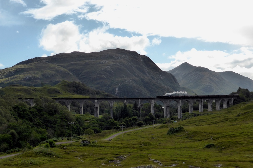 �O�����t�B�i���@�X�R�b�g�����h